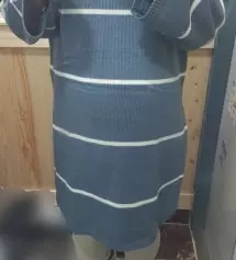 니트 밑에 입으니 완전 잘 어울려요 오트밀색상을 좋아하는데 딱 제스타일이네요. 잘 구