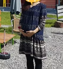 넘 편하고 좋아요. 다른 레깅스도 입어봤지만 소임 레깅스가 짱이에요. 두께도 적당하고