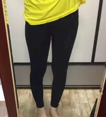 지금 입기에 딱 좋은 두께감이구요
