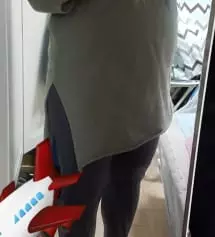 예상보다 색상이 조금 밝은것 같긴한데~괜찮아요!무엇보다 넘 편해서 만족 대만족이요♡