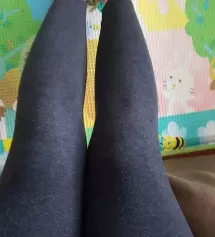 다리에 착 붙어서 너무편해요  배가  마니나와서 심리스복대가 편하긴한데 면이아니라서