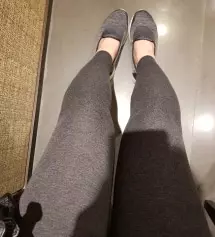 둘째라그런지 배가많이 나왔는데도 정말편하게감싸주고 쫀쫀하고편해요
