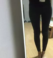 임신 초기라 아직 아기배는 안나왔는데 지방이 몰려그런지 일반레깅스가 불편하더라고요