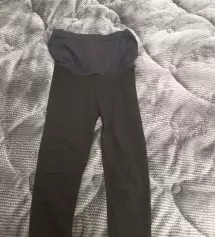 배가 편하네요 저는 근데 다리가 쫄려서 L사이즈로 살걸 그랬어요ㅠㅠ그것빼곤 만족합니