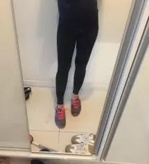 배가 많이 나와서 작으면 어쩔까 했는데 쫀쫀하니 잘 맞아요.
