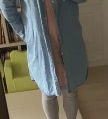 두께도 지금 입기 적당하고 편해요~
