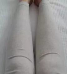 M사이즈 딱 맞고 넘좋으네요 집에서 입으려고 많이 두껍지않고 부드러운것 원했는데 딱