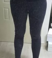 날씨가 추워져서 도톰한 레깅스를 주문하였습니다. 키작맘 버전으로 구매하였더니 길이