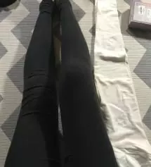 아이보리랑 진차콜 두개 샀어요 
