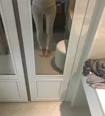 배가 슬슬 나오는데 일반 레깅스는 너무 불편해서 구입했어요~
