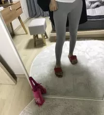 일반레깅스입다가 배에무리갈까봐 걱정되서 구매해봤어요. 일반레깅스입다가 이거입으니