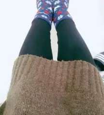 쫀쫀하고 부드러워서 착용감 좋아요~~!! 키가 작은편이라서 배쪽이 명치까지 올라오고 