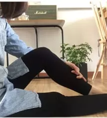 임신초기(11주)라 배가 많이 나오진 않았지만 평소에 입던 바지들이 다 불편하더라구요