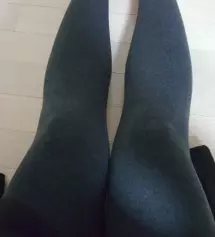 165에 73키로 25주 예비맘입니다 몸무게에 비해서는 다리가 조금 가는편이구요 진차콜 