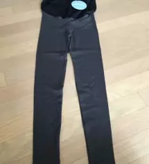 지난번에 구입하고 좋아서 좀 더 얇은 옷으로 미리 구입했어요. 사이즈도 잘 맞고 배 부