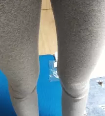 두번째 구매입니다♡쫀쫀한 레깅스 짱~항상 어딜가든 색깔별로사놔서 어디든 코디하기편