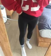 사이즈는 L로 시켰는데 아주 잘 맞아요.
