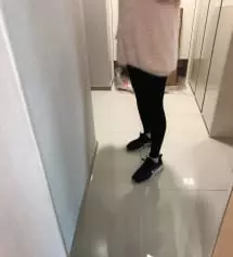 메란지와 검정 두개 구매했는데 둘다 잘 맞고 좋아요
