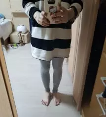 163인데 키작맘 고민하다가 샀는데 길이감 좋네요 일반샀으면 너무길뻔 s사이즈 배도잘