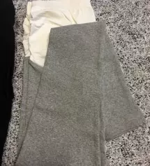 출산은 했지만 아직도 살이 그대로라 임부 레깅스 구매했는데
