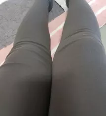 너무 쫀쫀하지않고 편안해서 재구매 합니다
