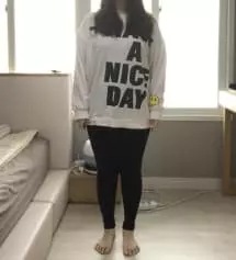 레깅스 완전 편해요~~ 아이보리는 키작맘이 없어서 일반 주문했는데 길이 나름 괜찮아요