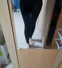 163인데 키작맘 샀다가 검정은 빨래하니까 자꾸 줄어들어요ㅋㅋㅋ 8부 되버려서... 이번