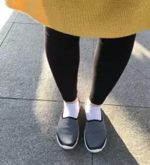 정말 찰떡처럼 다리에 딱 붙네요~~ 사실 키가 163이라서 스스로 키작맘이라고 생각해본