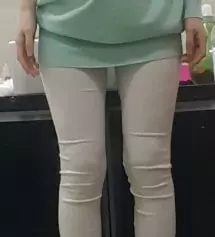 임신 중기에 접어들면서 편하게 입을만한 하의를 찾던 중에, 
