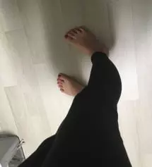 겨울에도 너무 두꺼운 레깅스는 싫어해서 두께감도 좋고 , 여름엔 못입지만 가을 겨울 