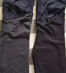 찰떡 치마레깅스랑 같이샀어용 ㅋ 느낌은 치마레깅스가 조금더 찰지게.스판력 있는느낌