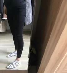 요즘 아침저녁으로 날씨가 너무 쌀쌀해져서 원피스만 입기엔 너무 추워져 레깅스구입해