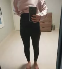 레깅스 키작맘이라 기장 딱 좋고 재질도 좋아요~~
