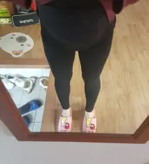 진짜 말그대로 찰떡 레깅스이네요~^^사이즈를 M할까 L할까 고민하다가 M사이즈 구매했는