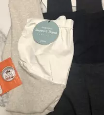 27주에요 다리부분은 좀 크지만 레깅스라 나쁘지 않구요 배는 심리스라 좋네요 색도 고