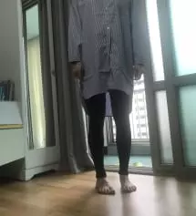 배를 덮는 바지는 처음 입어서 적응중이에요.
