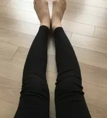 도톰하고 찡짱한 레깅스! 추워지기 시작해서 구매했는데 두께가 더 추울때까지 입을 수