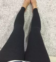 임신 6개월인데 M사이즈 골랐어요. 지금은 괜찮은데 계속 입다보면 늘어날거 같기도 하