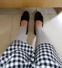 찰떡스판레깅스 블랙,차콜색 이미 있는데 너무 편하고 좋아서 메란지색상도 추가 구매했