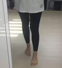 검정 라지 사이즈로 구매했다가 넘 편하고 좋아서 다시 구매했어요.
