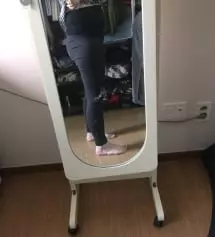 하체가 원래 튼실해서 바지는 77정도 입는데 이건  라지가 좀 커요 사이즈가 좀 남아 착