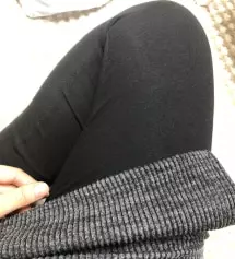 전에 레깅스 한번 산 적 있는데 제품은 기억이 안나는데 그것이 좀 더 스판끼가 더 있는