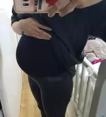 두께감이나 길이, 배부분 모두 맘에 들어요! 얇지도 두껍지도 않아서 요즘 입기 좋고, 