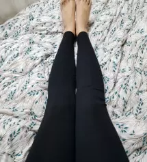 두께감이나 길이, 배부분 모두 맘에 들어요! 얇지도 두껍지도 않아서 요즘 입기 좋고, 