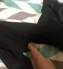 진짜 쫀쫀해요ㅠㅠㅠ 잘늘어나서 입기편하고 다리도 쭉쭉 찢구
