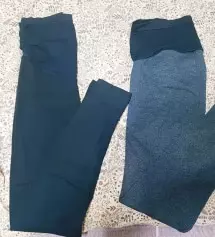 너무얇지도 너무두껍지도 않고 두께감은 둔하지않을만큼 
