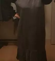 부드럽고 편해요 스타킹신다가 압박이 너무심해 레깅스로 바꿨는데 좋아요
