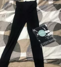 정말 완정 보들보들하고 다리에 착 감기고 
