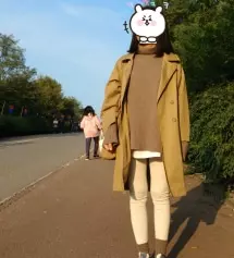 블랙과 오트밀구매했습니다~ 배도 많이 감싸줘서 편하구여~ 두께감도 지금입기에 너무좋