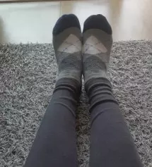 쫀쫀하니 좋아요~실내에서 상의 길게입고 레깅스 입고 활동하니 보온효과도 좋네요^^키